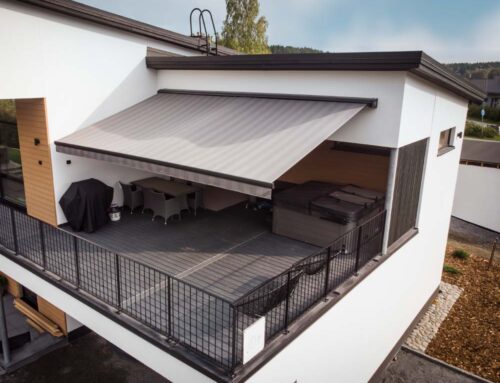 Mittatilaustyönä asennetut markiisit kotiin